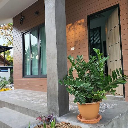 Chaisuk Bungalow Aranyaprathet Exterior photo