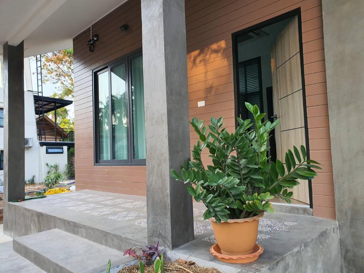 Chaisuk Bungalow Aranyaprathet Exterior photo