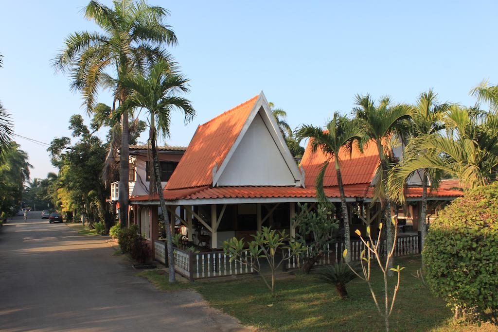Chaisuk Bungalow Aranyaprathet Exterior photo