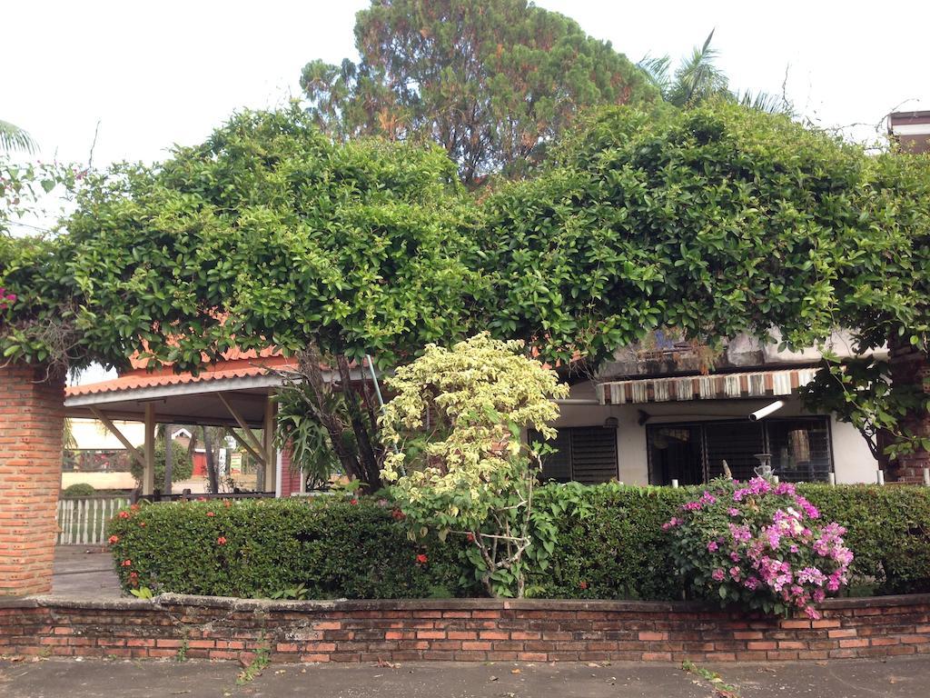 Chaisuk Bungalow Aranyaprathet Exterior photo