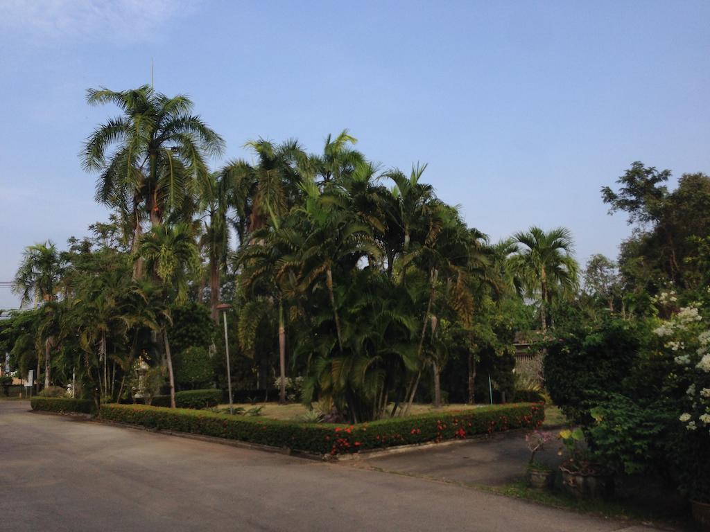 Chaisuk Bungalow Aranyaprathet Exterior photo