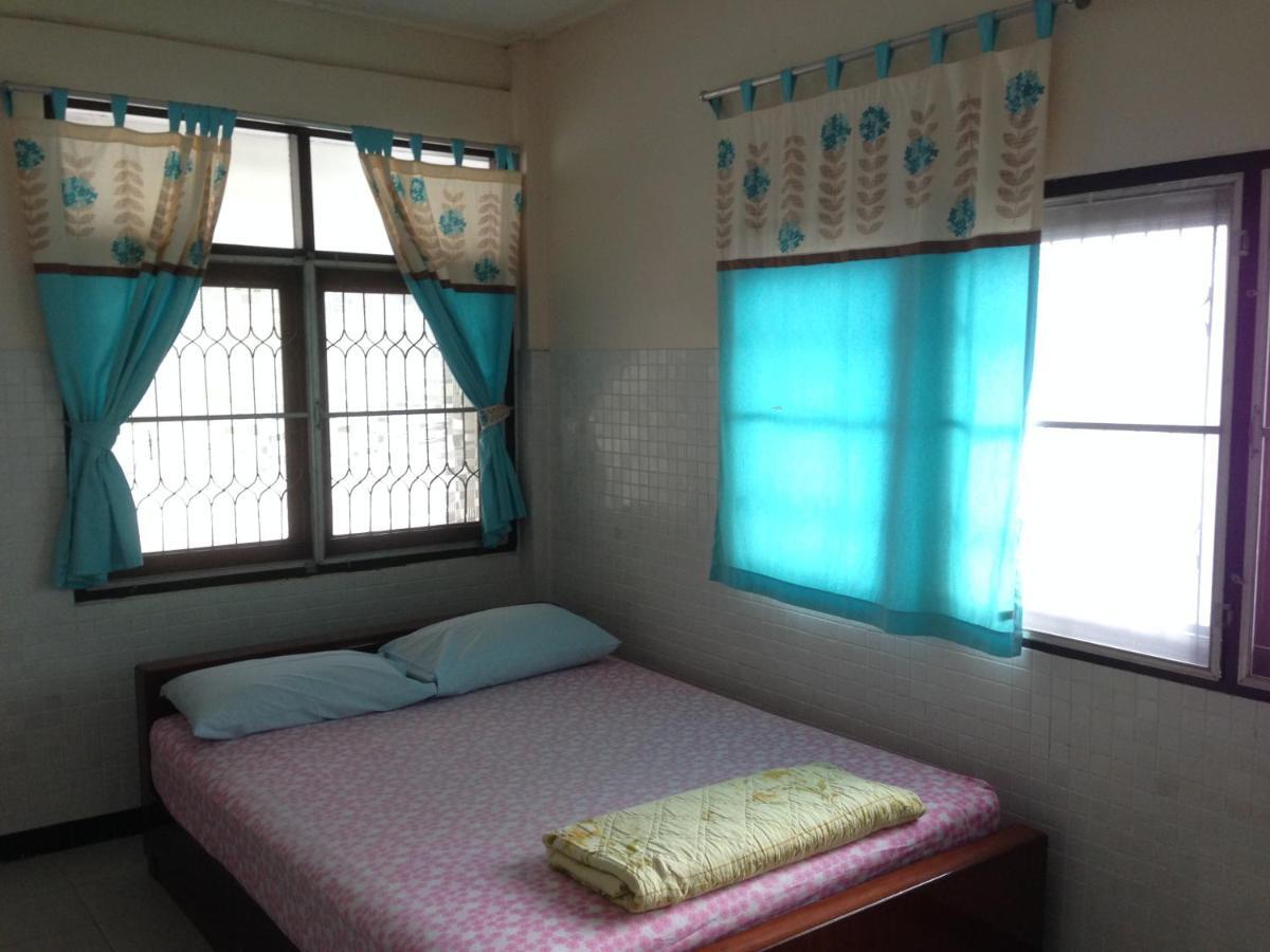 Chaisuk Bungalow Aranyaprathet Room photo